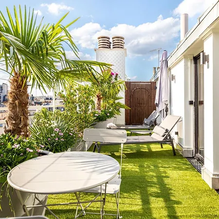 Апартаменты Guestready - Charm With Montmartre View Париж